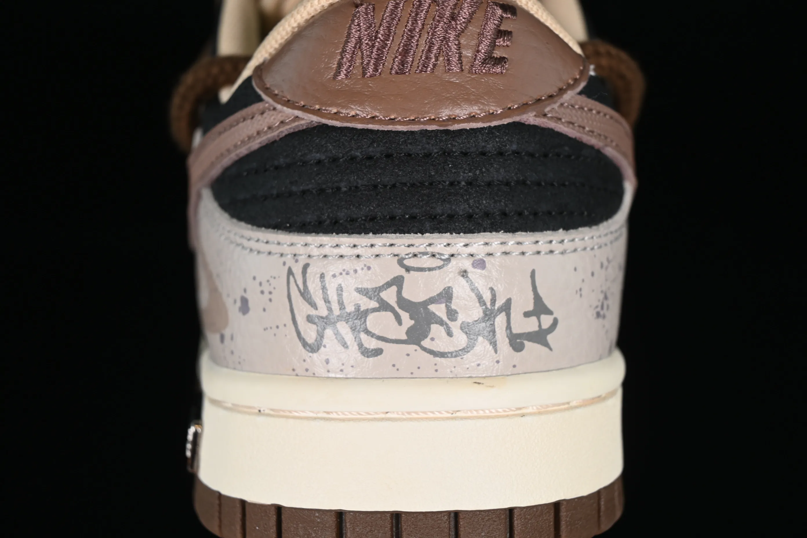 All categories Nk SB Dunk series Nk SB Dunk Low low-top sneakers Nk Dunk Low Panda Prank-Street Graffiti Line graffiti distressed SB strap low-top casual sneakers DR9704-200